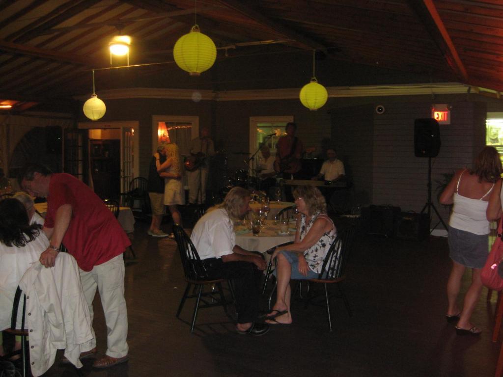 Castle Manor Inn Gloucester Εξωτερικό φωτογραφία